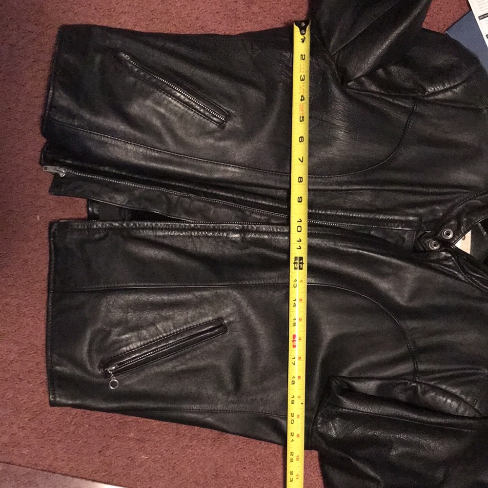 Vintage authentic Mens BERMANS Heavy Black Leather jacket size 40. - Picture 9 of 12